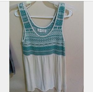 Womens flowy sleeveless shirt